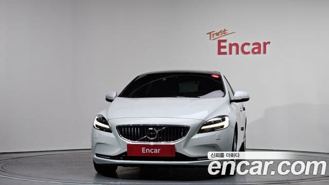 Volvo V40 2세대, 2018 3