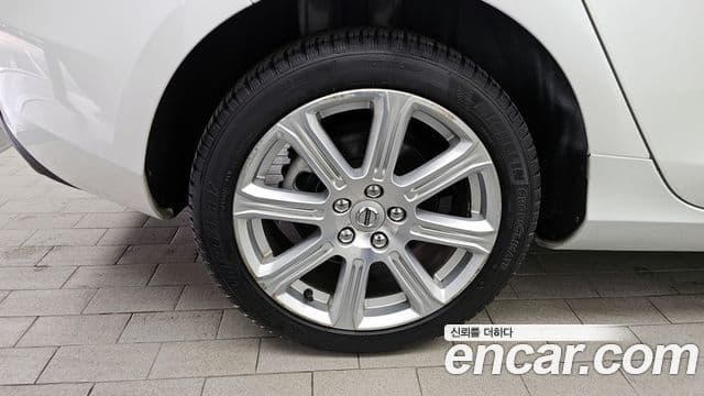 Volvo V40 2세대, 2018 все фото