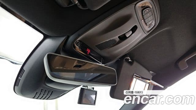 Volvo V40 2세대, 2018 17