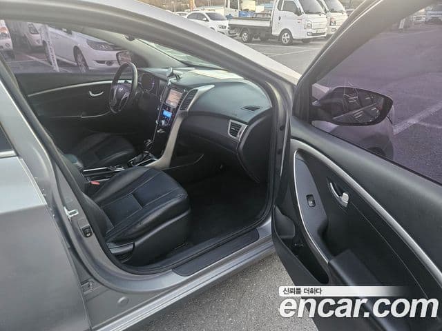 Hyundai i30(новый кузов / новое поколение) 1.6 GDI Extreme, 2013 10