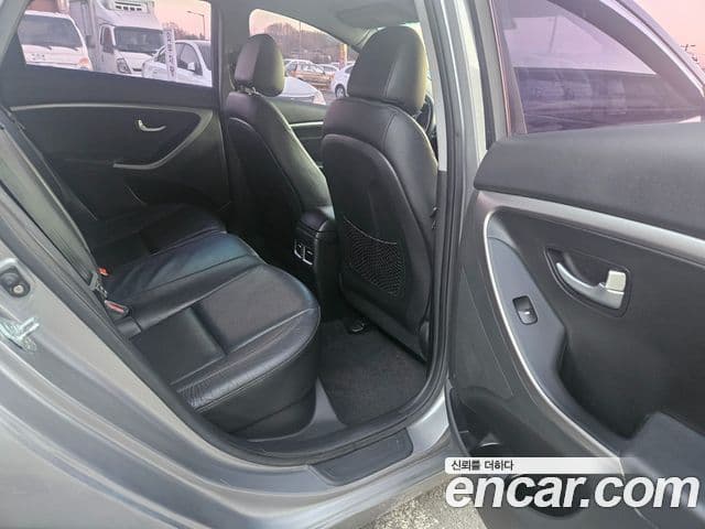 Hyundai i30(новый кузов / новое поколение) 1.6 GDI Extreme, 2013 11