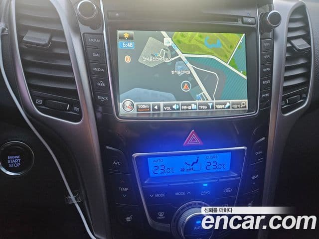 Hyundai i30(новый кузов / новое поколение) 1.6 GDI Extreme, 2013 15