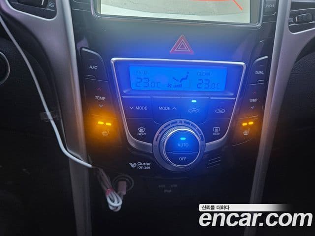 Hyundai i30(новый кузов / новое поколение) 1.6 GDI Extreme, 2013 17