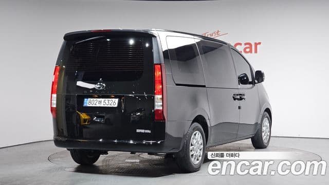 Hyundai Staria Modern, 2023 6
