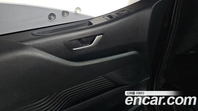 Hyundai Staria Modern, 2023 10