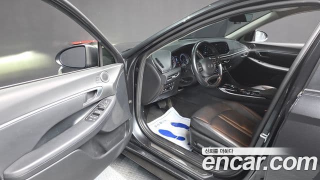 Hyundai Sonata (DN8) Premium Family, 2021 10