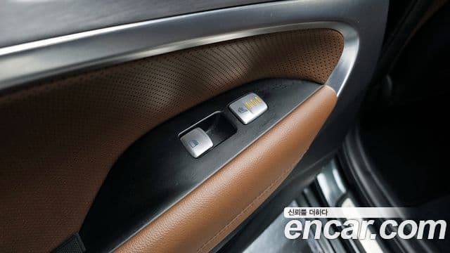 Genesis G70 Supreme, 2018 18