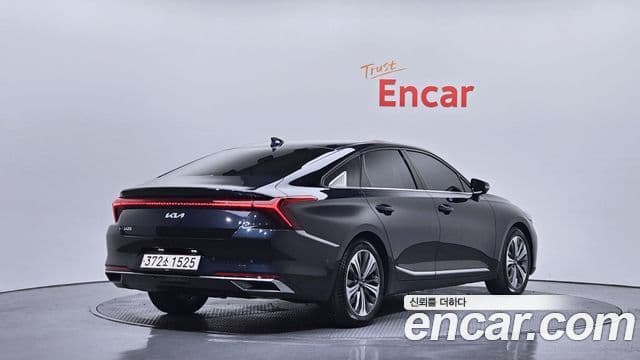 Kia K8 Signature, 2022 2