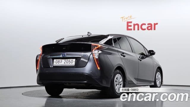 Toyota 프리우스 4세대 1.8 E, 2018 2