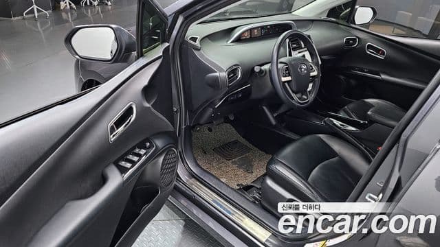 Toyota 프리우스 4세대 1.8 E, 2018 11