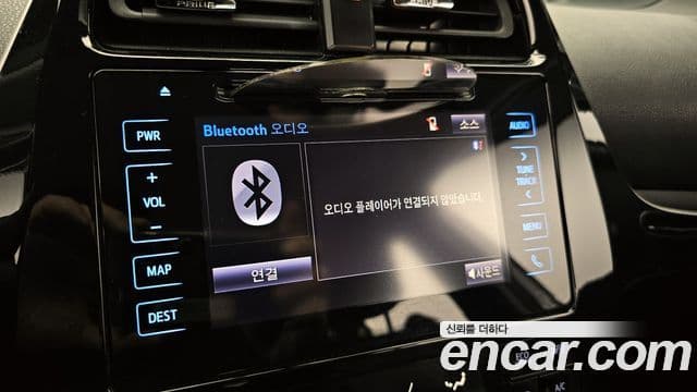 Toyota 프리우스 4세대 1.8 E, 2018 15