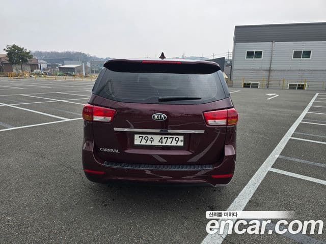 Kia All New Carnival 11인승 Deluxe, 2016 4