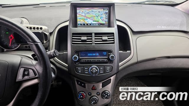 Chevrolet(GM대우) 아베오 хэтчбек топовая версия, 2016 14