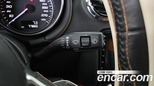 Audi TTS 8J, 2011 16