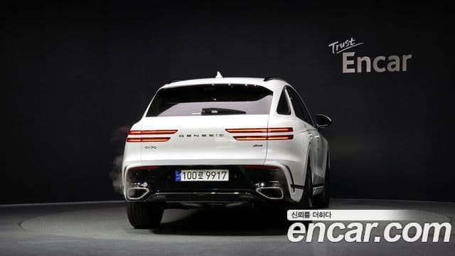 Genesis GV70, 2025 4