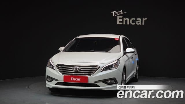 Hyundai LF Sonata Special, 2015 3