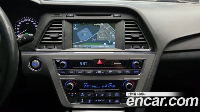 Hyundai LF Sonata Special, 2015 20