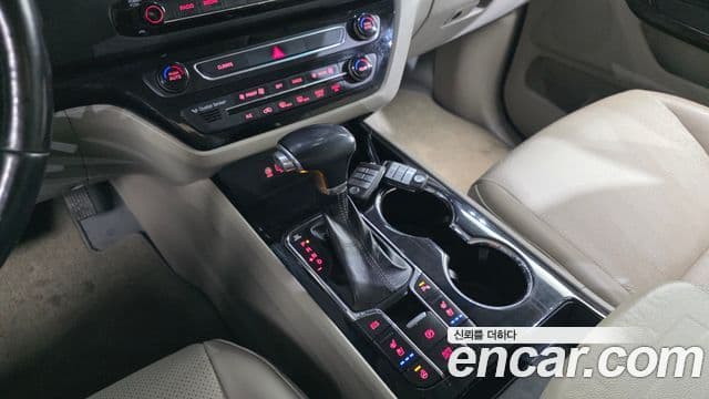 Kia The / новый New Carnival Prestige, 2019 9