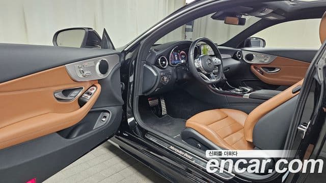 Mercedes-Benz C-класс W205 C200 купе, 2020 10