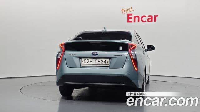 Toyota 프리우스 4세대 1.8 S, 2016 4