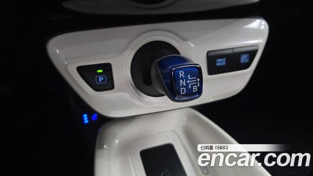 Toyota 프리우스 4세대 1.8 S, 2016 9