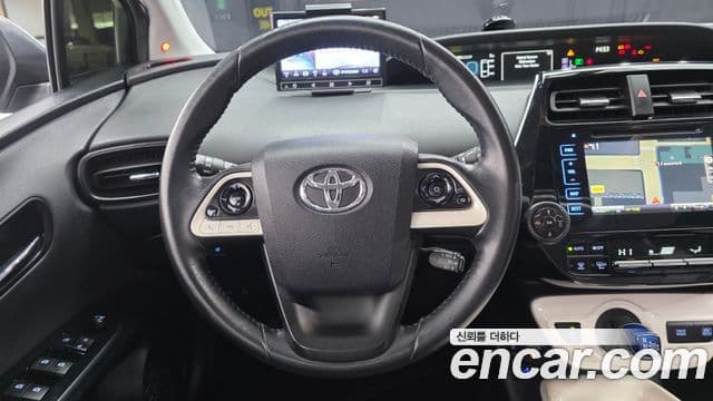 Toyota 프리우스 4세대 1.8 S, 2016 13