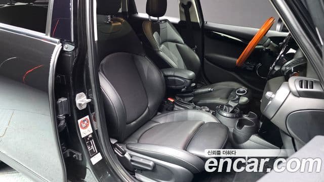 Mini Cooper D 3세대, 2016 10