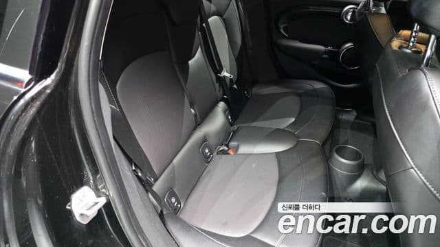 Mini Cooper D 3세대, 2016 12