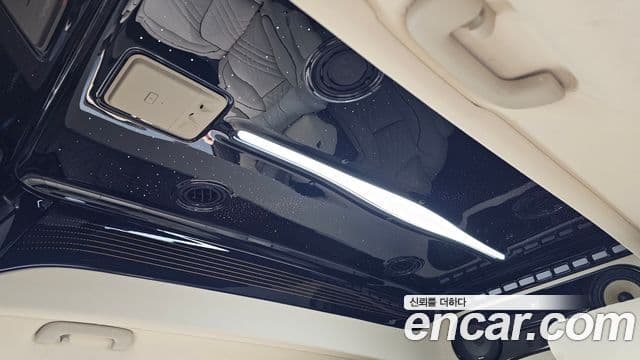 Kia Carnival 4세대 бензин 9인승 High Limousine(компания по спецнадстройкам), 2023 18