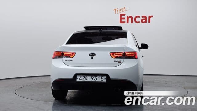 Kia Forte купе Prestige, 2013 4