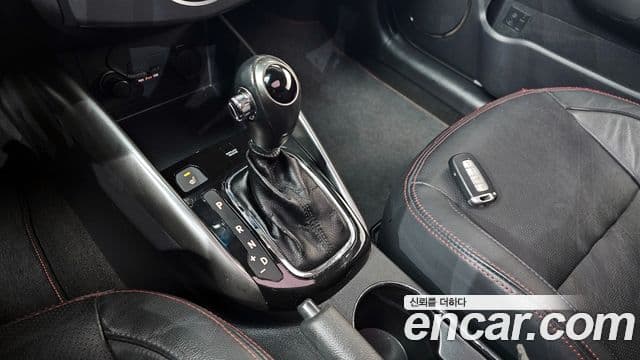 Kia Forte купе Prestige, 2013 9