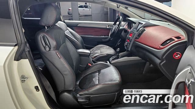 Kia Forte купе Prestige, 2013 10