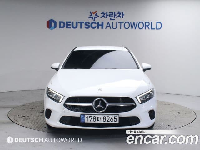Mercedes-Benz A-класс W177 A220 седан, 2021 3