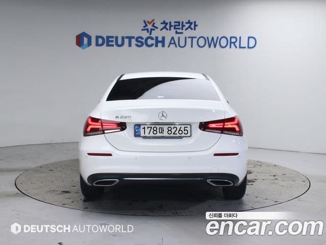 Mercedes-Benz A-класс W177 A220 седан, 2021 4