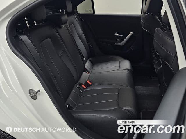 Mercedes-Benz A-класс W177 A220 седан, 2021 12