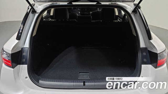 Lexus CT200h ZWA10, 2017 20