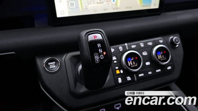 Land Rover Defender (L663) 110 D250 SE, 2023 9