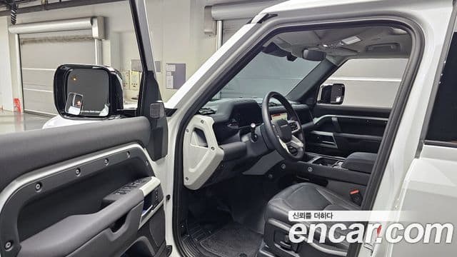 Land Rover Defender (L663) 110 D250 SE, 2023 10