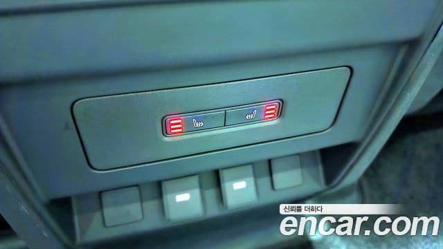 Land Rover Defender (L663) 110 D250 SE, 2023 18