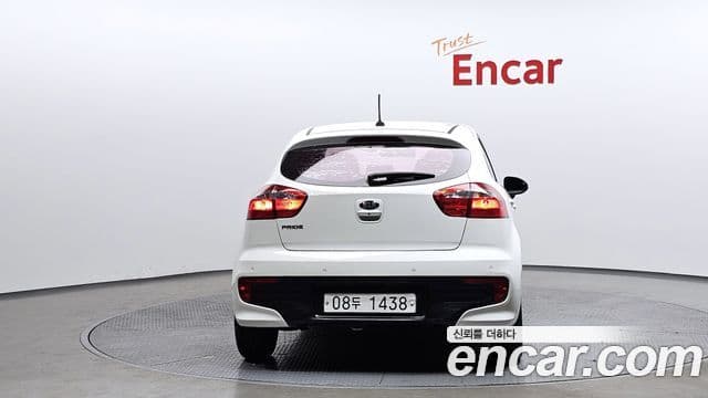 Kia The / новый New Pride Luxury, 2016 4