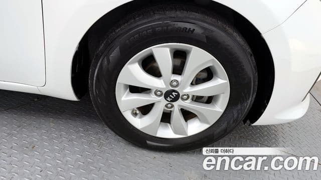 Kia The / новый New Pride Luxury, 2016 все фото