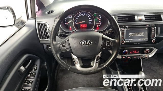 Kia The / новый New Pride Luxury, 2016 13