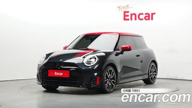 Mini Cooper Электрический (Electric) 4세대 JCW, 2025 1