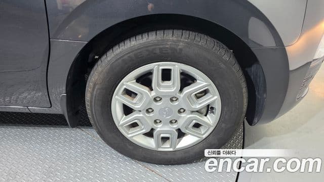 Hyundai Staria Modern, 2023 все фото