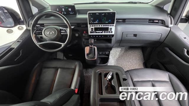Hyundai Staria Modern, 2023 7