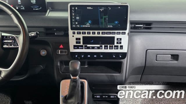 Hyundai Staria Modern, 2023 14