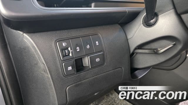 Hyundai Staria Modern, 2023 17