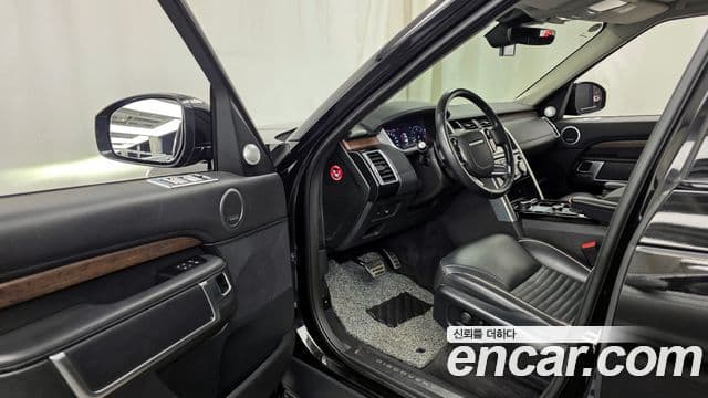 Land Rover Discovery 5 Luxury, 2020 10