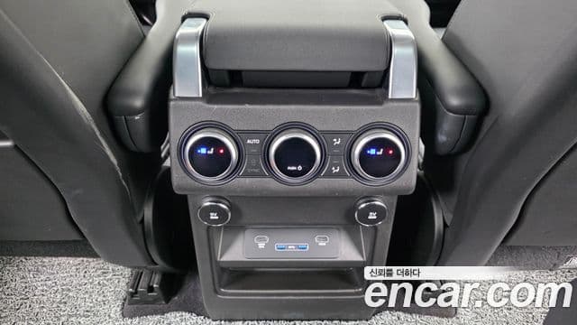 Land Rover Discovery 5 Luxury, 2020 17