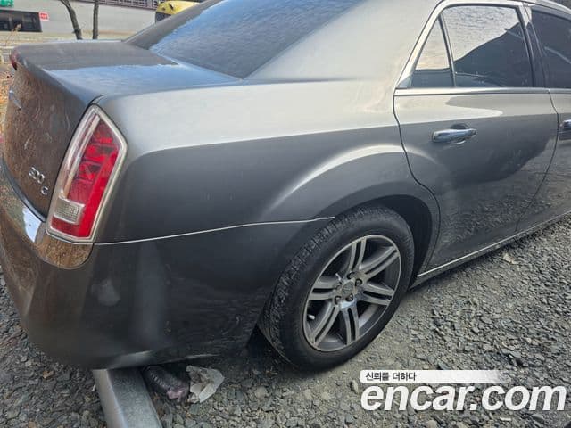 크라이슬러 The / новый New 300C, 2012 7